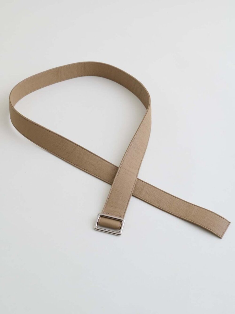 Are studio JANE BELT FW24 in Fog color, NWT